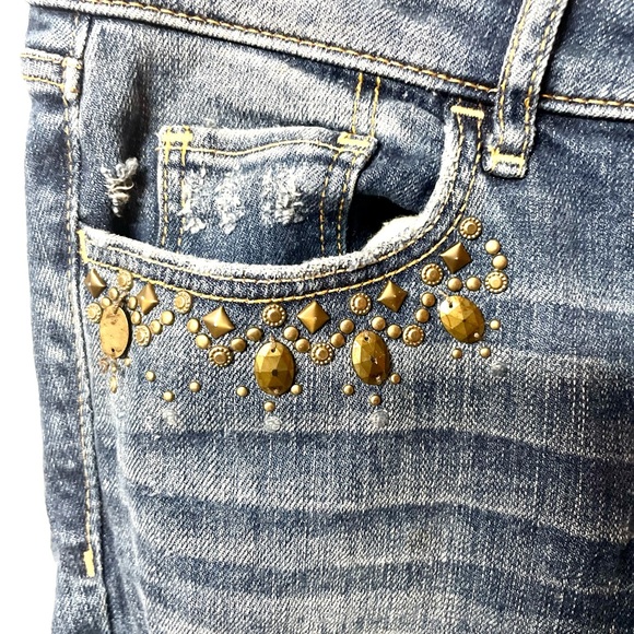 Abercrombie edgy heavily distressed mid rise skinny w/embellishments denim - Picture 4 of 8